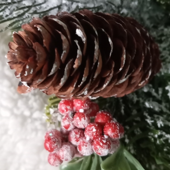 Christmas Double Ring Grapevine Farmhouse Handmade Wreath 13.5"× 7" - Picture 8 of 10